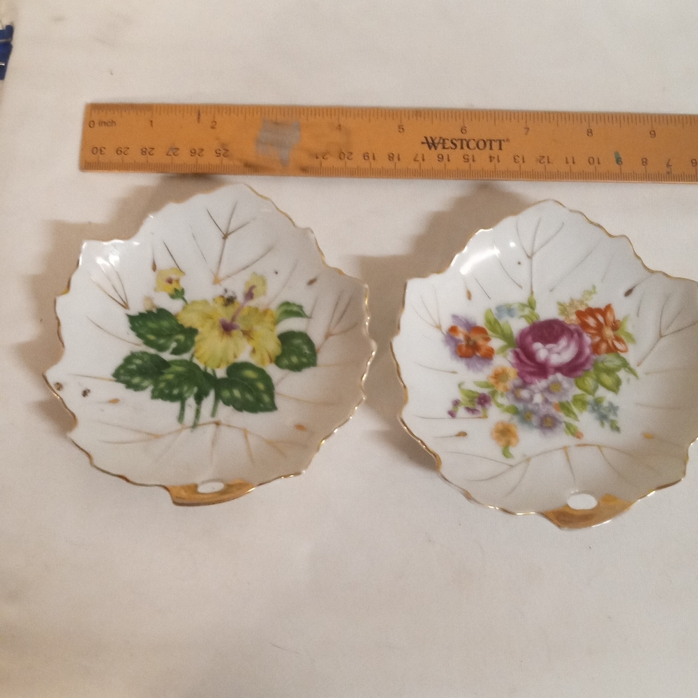 2 Nasco Saucers Leaf Shaped w Flowers